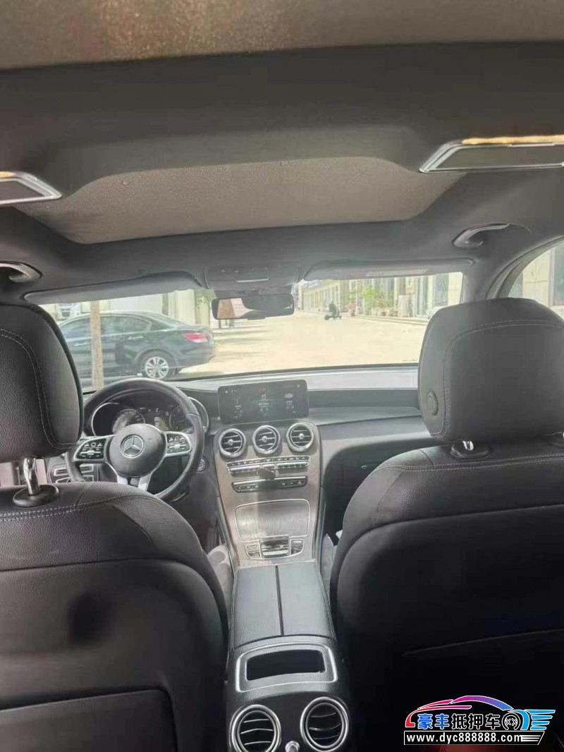 20年奔驰GLC轿车抵押车出售
