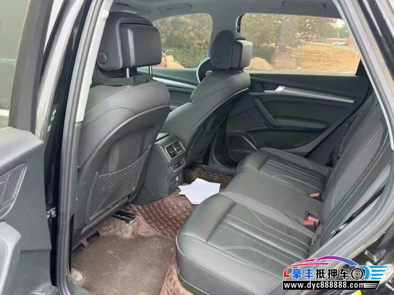 23年奥迪Q5轿车抵押车出售