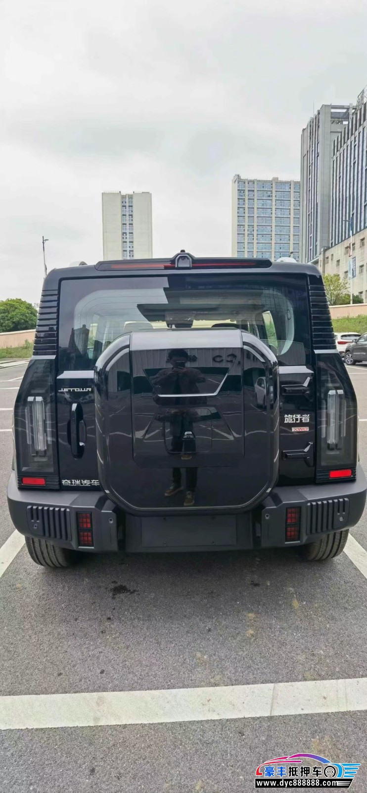 25年捷途旅行者轿车抵押车出售