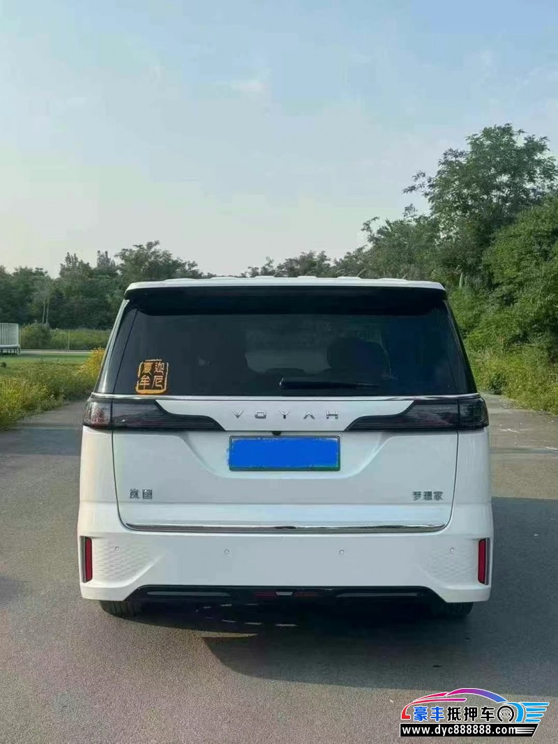 23年岚图梦想家轿车抵押车出售