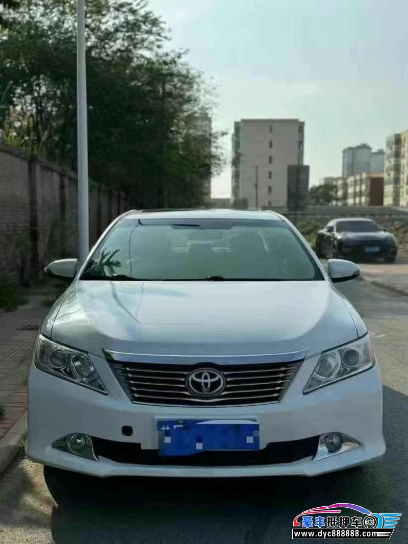 14年丰田凯美瑞轿车抵押车出售