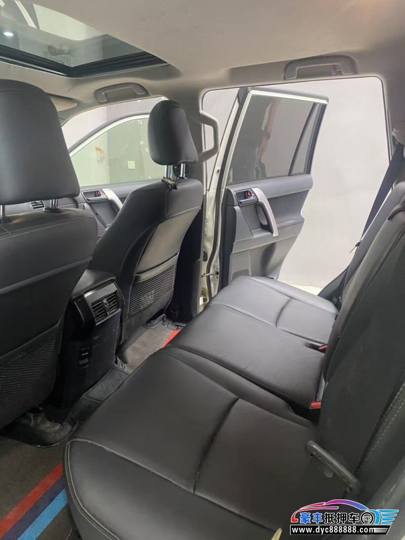 15年丰田普拉多（霸道）轿车抵押车出售