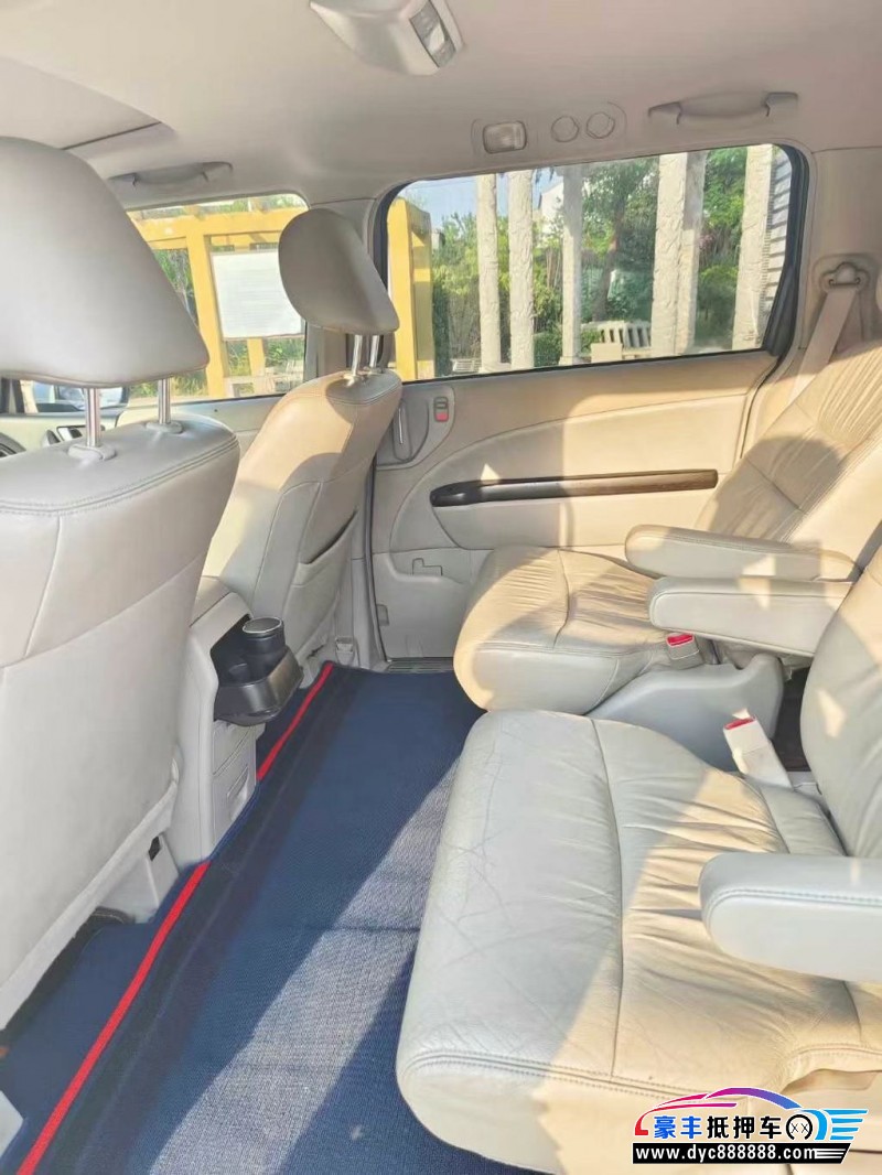 15年本田艾力绅轿车抵押车出售