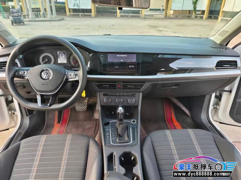 19年大众朗逸轿车抵押车出售