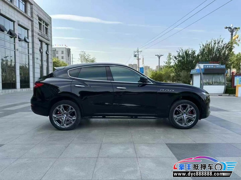 17年玛莎拉蒂莱万特轿车抵押车出售