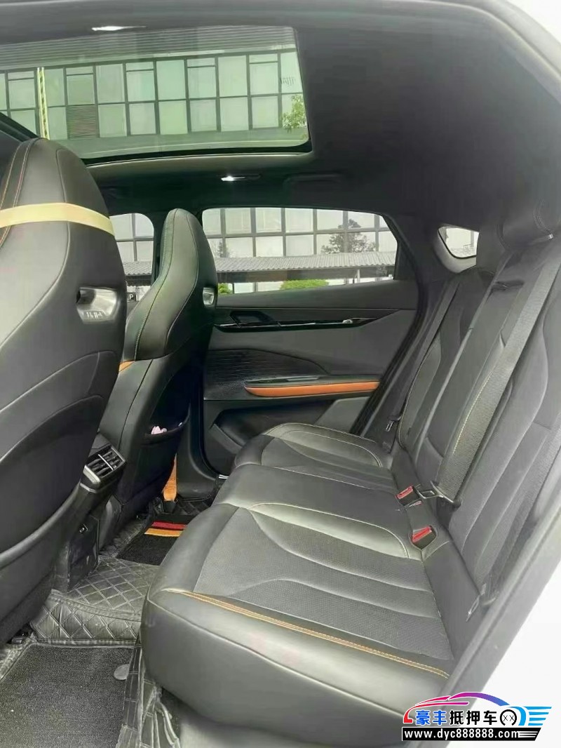 24年长安长安UNI轿车抵押车出售