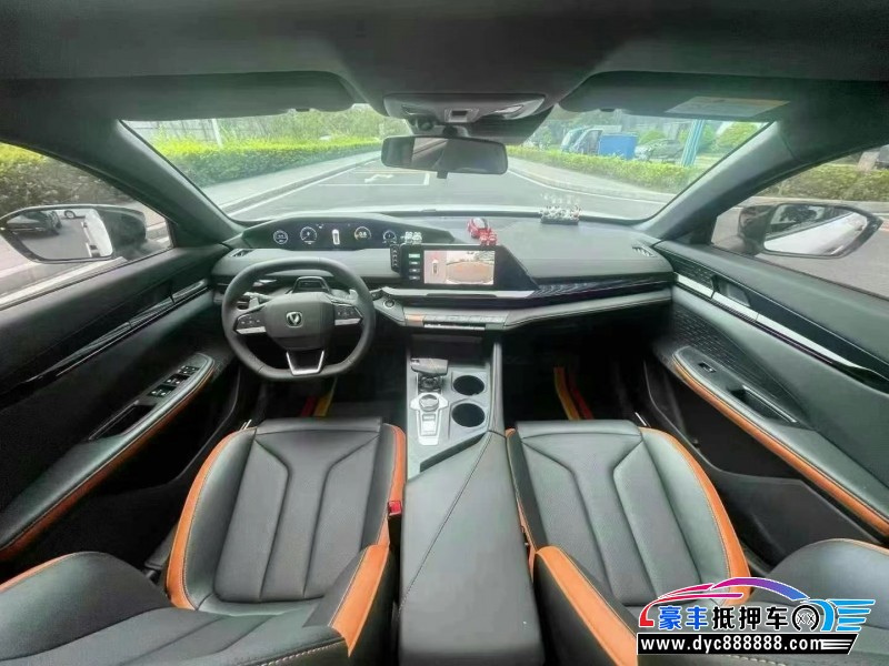 24年长安长安UNI轿车抵押车出售