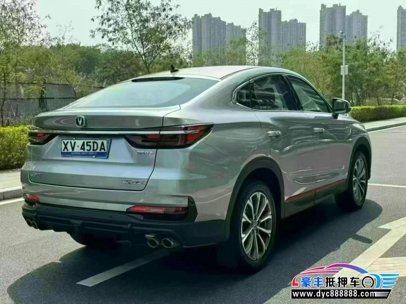 22年长安长安cs85轿车抵押车出售