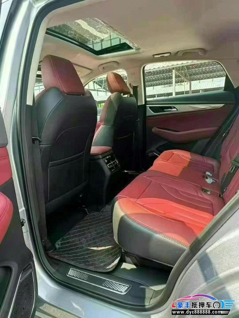 22年长安长安cs85轿车抵押车出售