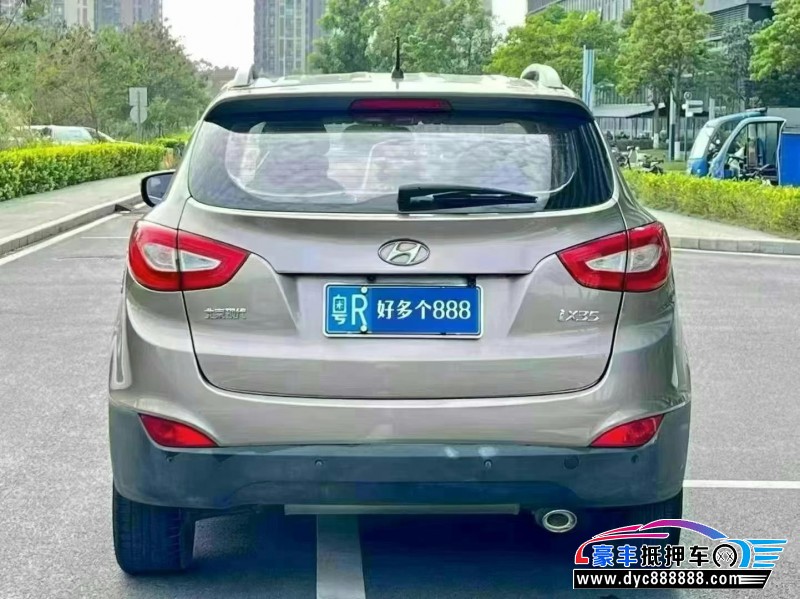 16年现代ix35轿车抵押车出售