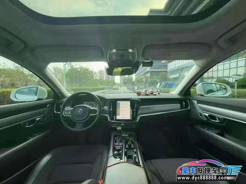 19年沃尔沃S90轿车抵押车出售