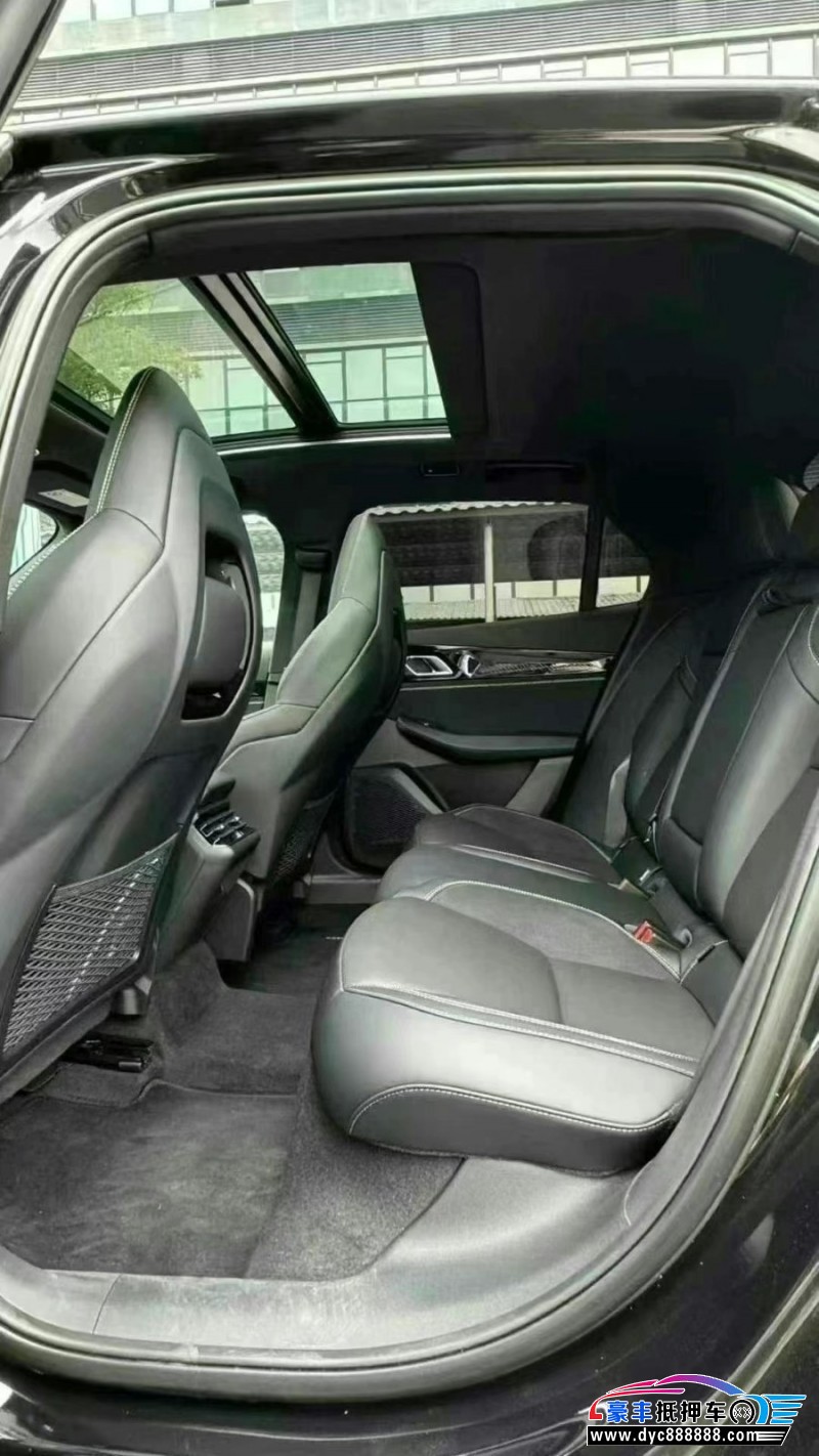 24年领克03轿车抵押车出售