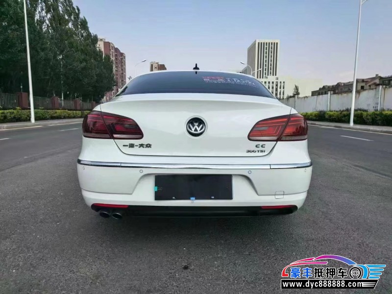 17年大众CC轿车抵押车出售