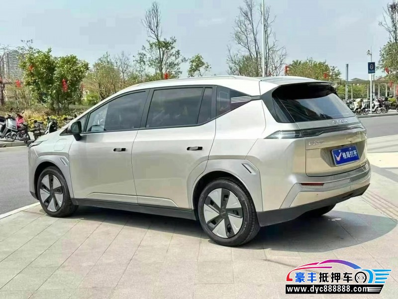 24年埃安Y70轿车抵押车出售