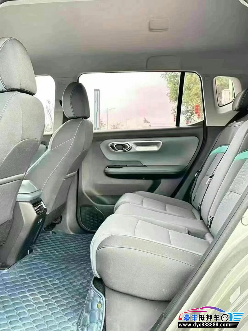 23年埃安Y70轿车抵押车出售