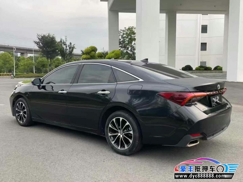 22年丰田亚洲龙轿车抵押车出售