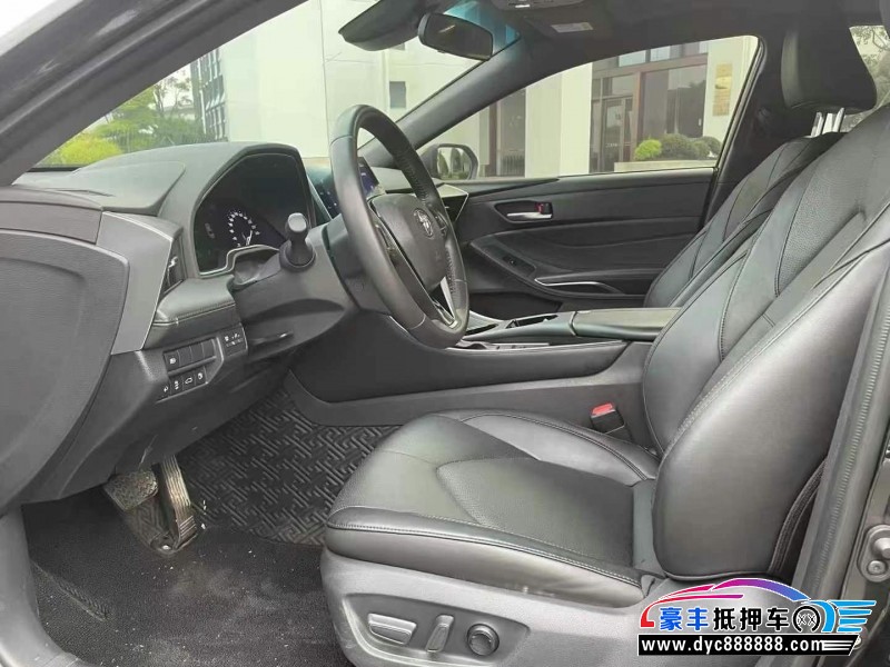 22年丰田亚洲龙轿车抵押车出售