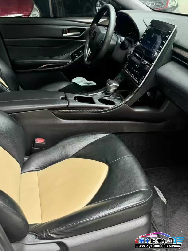 21年丰田亚洲龙轿车抵押车出售