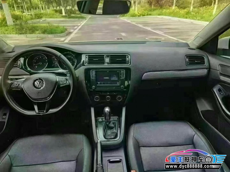 19年大众速腾轿车抵押车出售