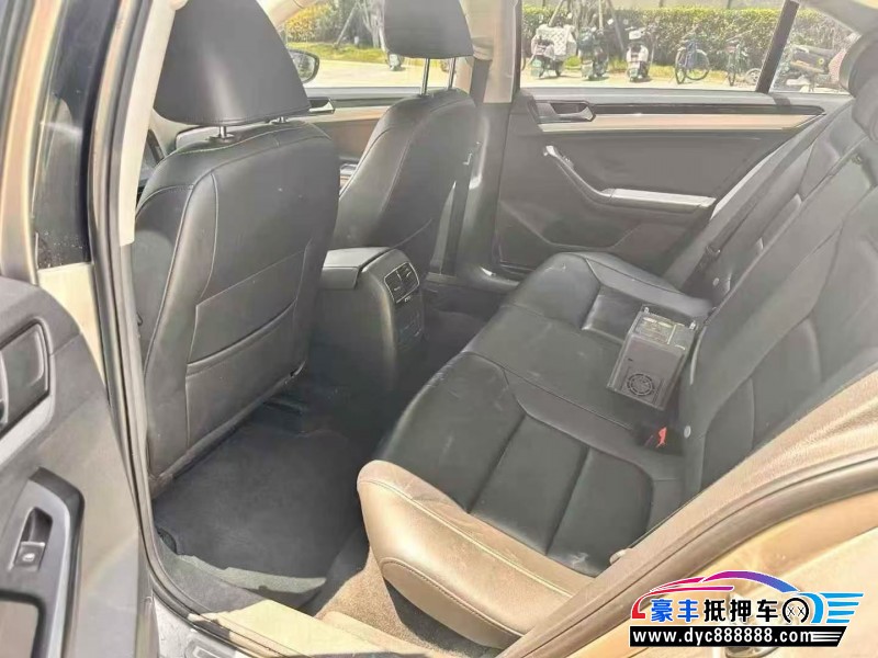 18年大众速腾轿车抵押车出售