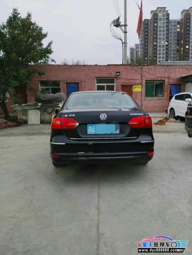 13年大众速腾轿车抵押车出售