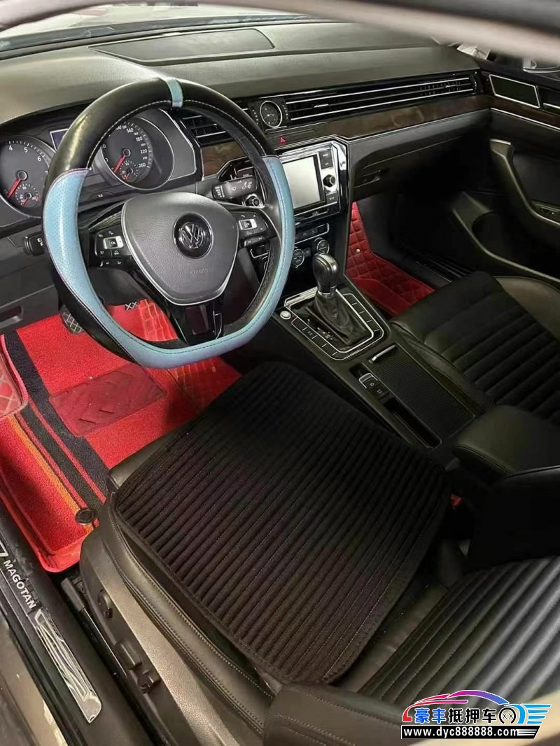 18年大众迈腾轿车抵押车出售