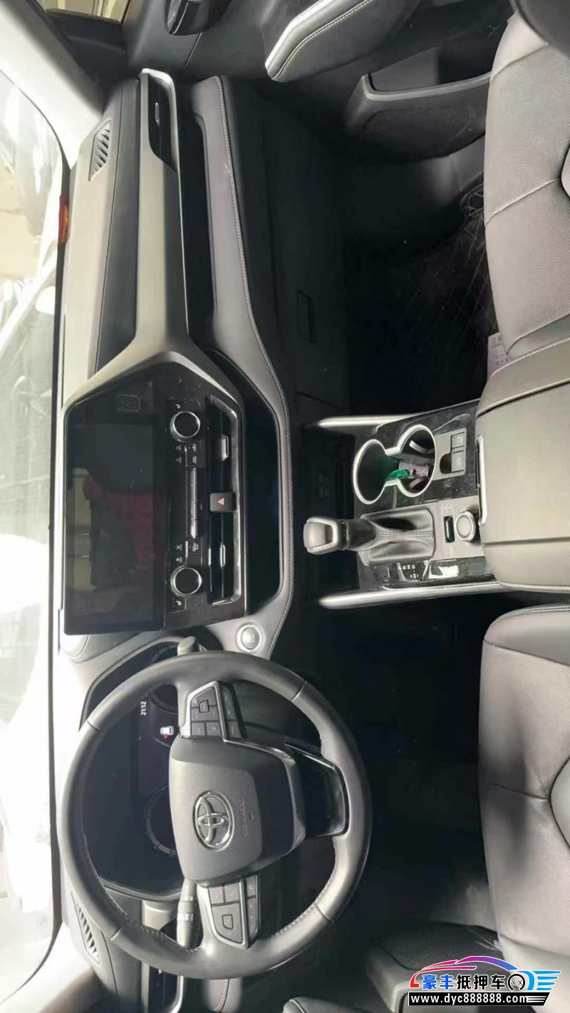 24年丰田汉兰达轿车抵押车出售