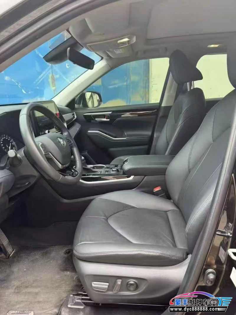 24年丰田汉兰达轿车抵押车出售