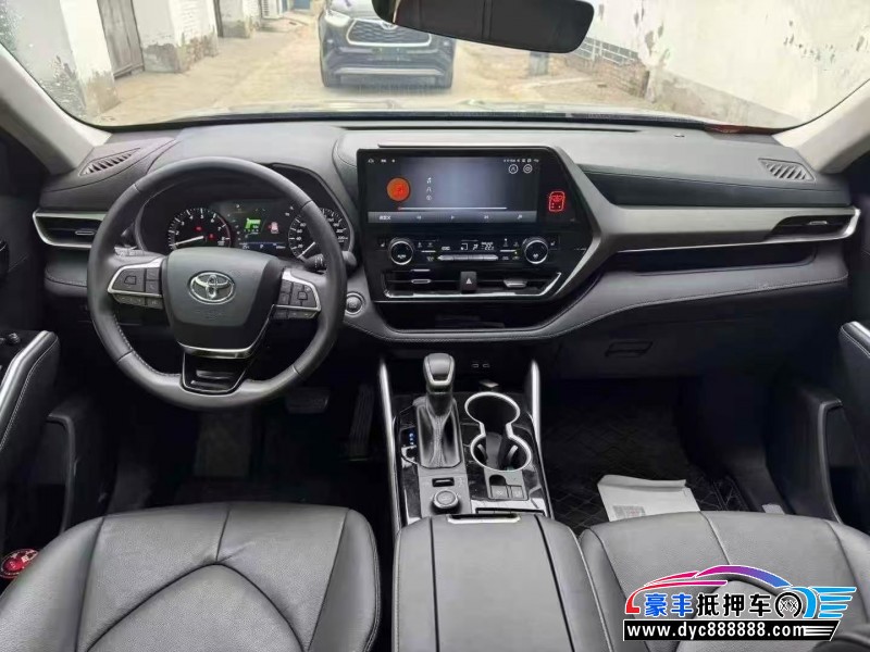 24年丰田汉兰达轿车抵押车出售