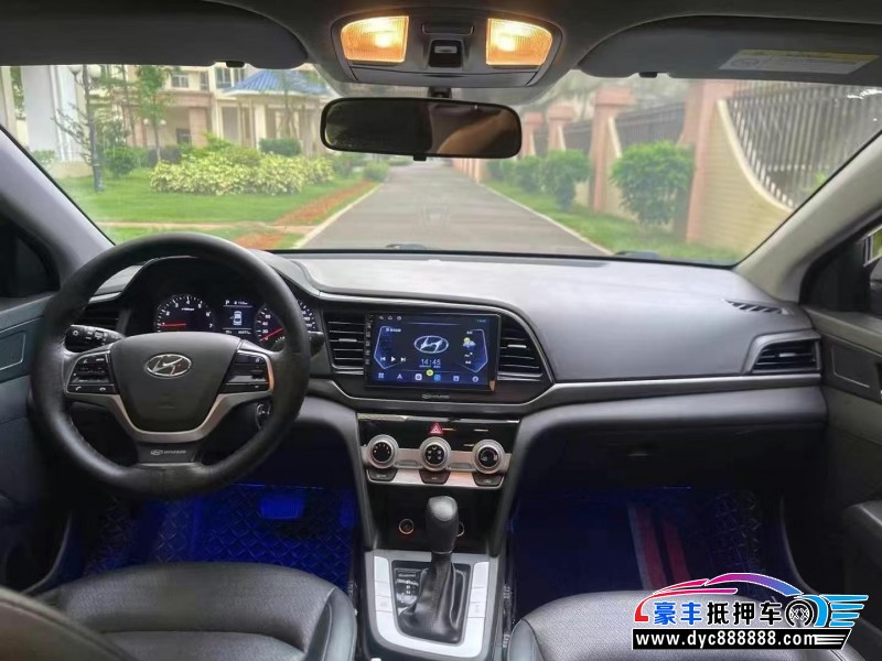 19年现代领动轿车抵押车出售