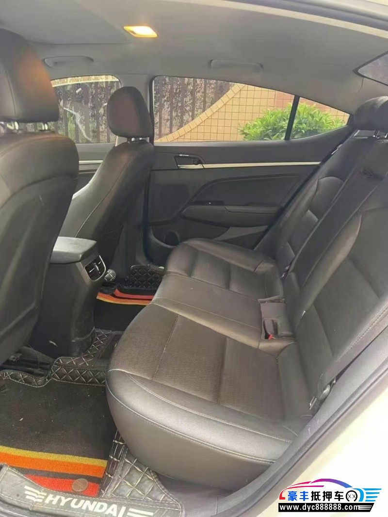 19年现代领动轿车抵押车出售