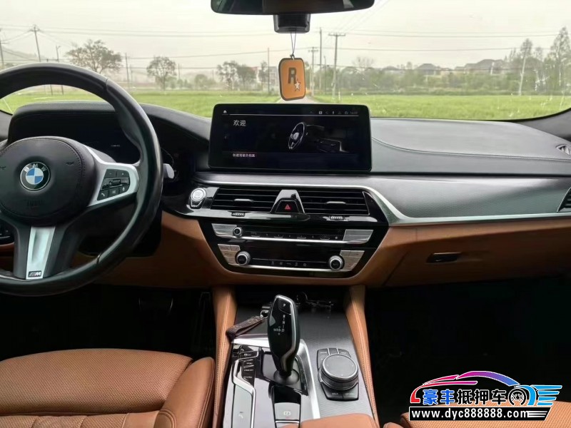 21年宝马5系轿车抵押车出售