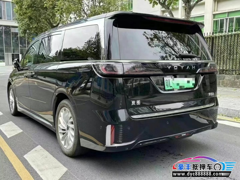 24年岚图梦想家轿车抵押车出售