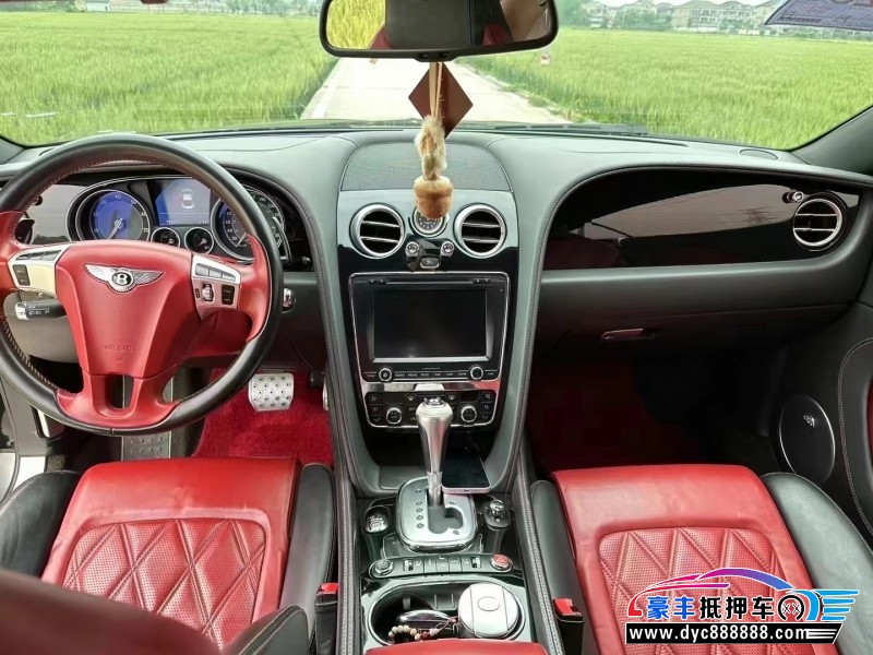 13年宾利欧陆跑车抵押车出售