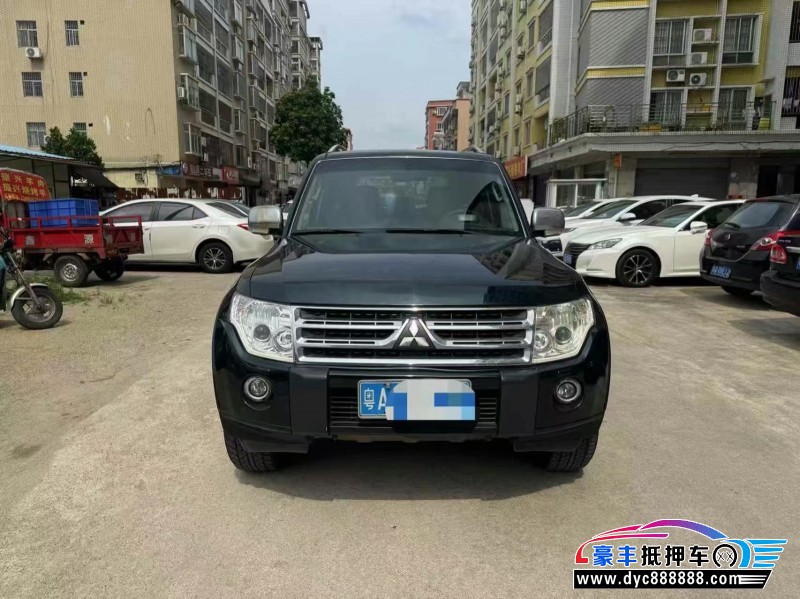11年三菱帕杰罗轿车抵押车出售