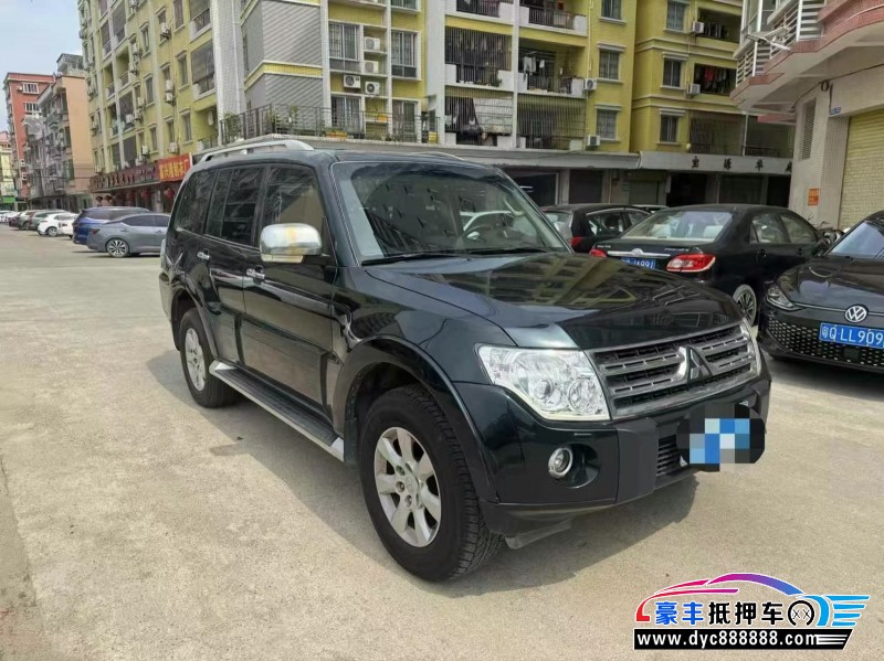 11年三菱帕杰罗轿车抵押车出售