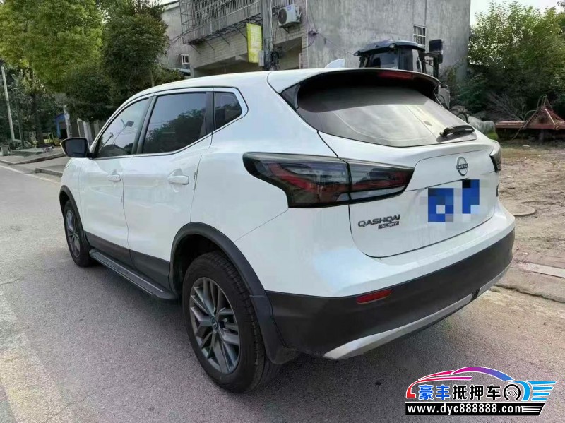 25年日产逍客轿车抵押车出售