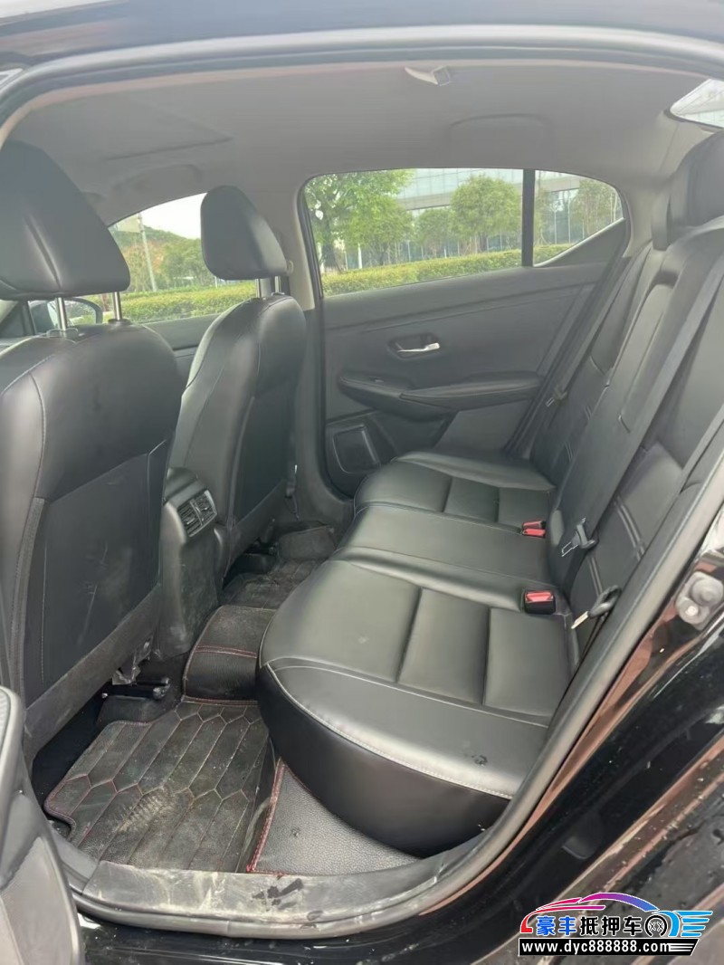 22年日产轩逸轿车抵押车出售