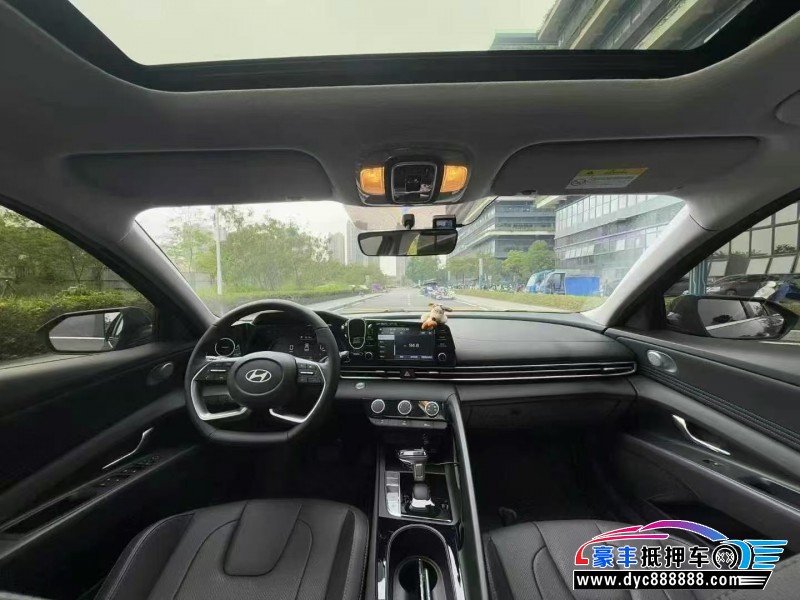 24年现代伊兰特轿车抵押车出售