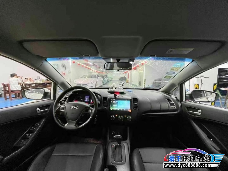 14年起亚K3轿车抵押车出售