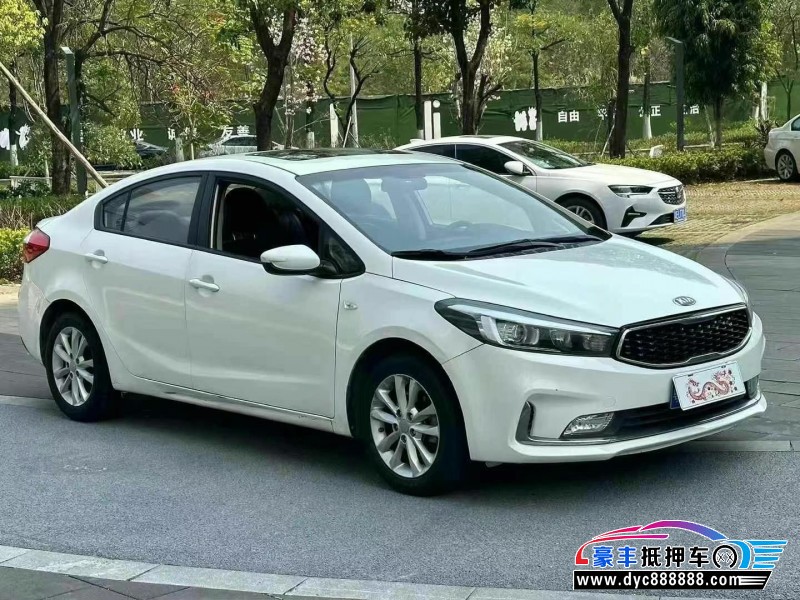 17年起亚K3轿车抵押车出售