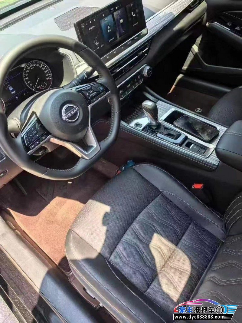 24年日产轩逸轿车抵押车出售