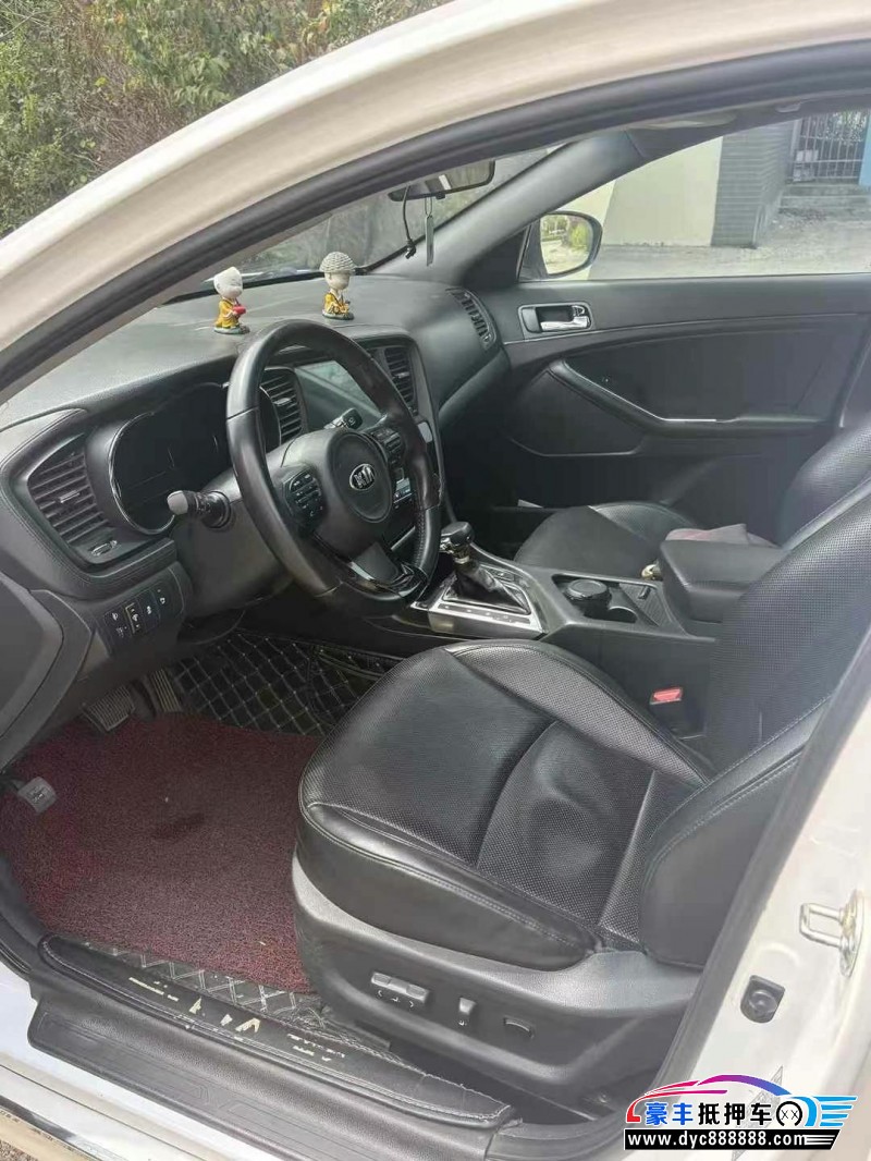 14年起亚K5轿车抵押车出售