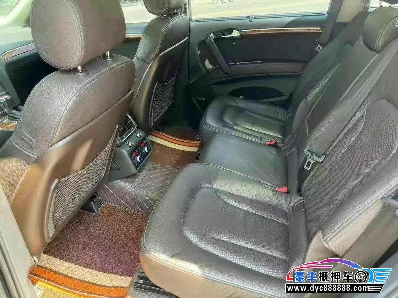 14年奥迪Q7轿车抵押车出售