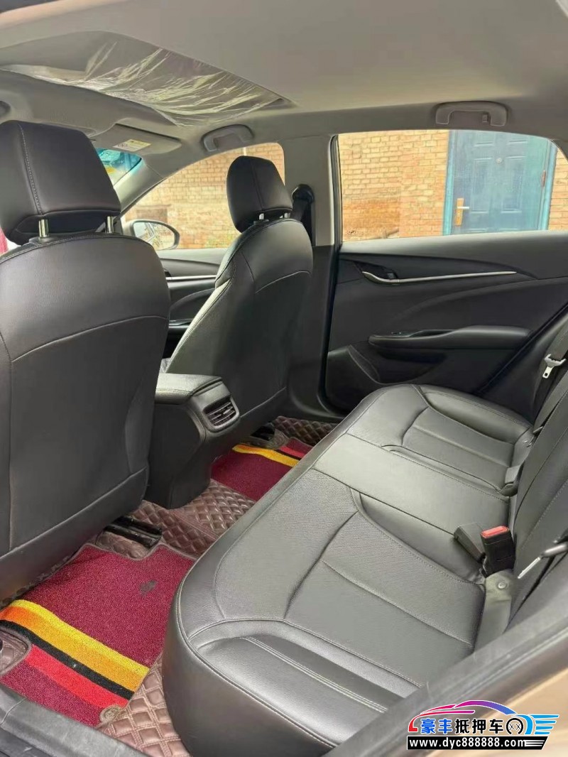 20年别克英朗轿车抵押车出售