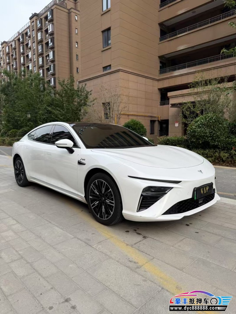 24年哪吒S轿车抵押车出售