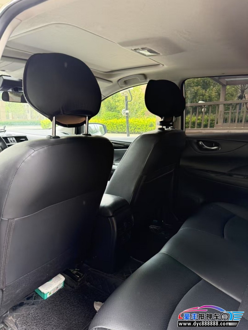 21年日产骐达轿车抵押车出售