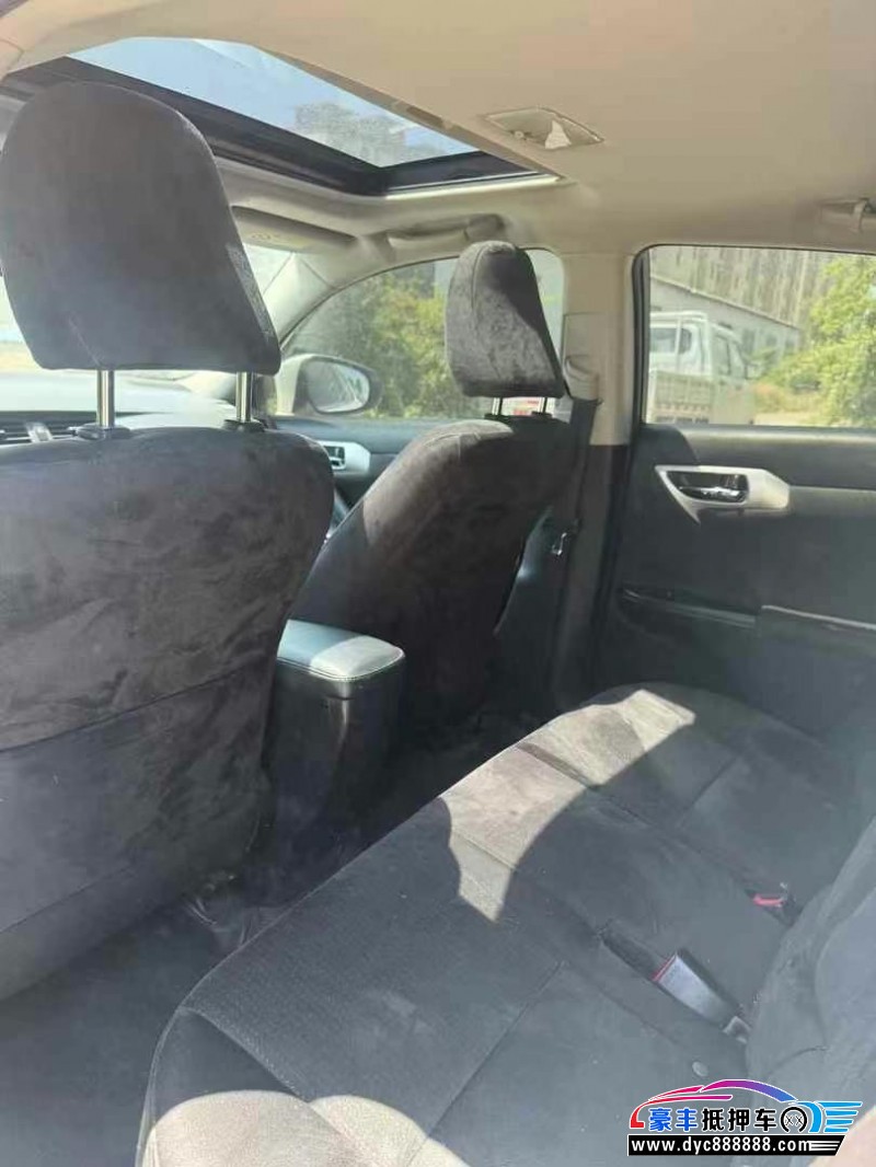 13年雷克萨斯CT轿车抵押车出售