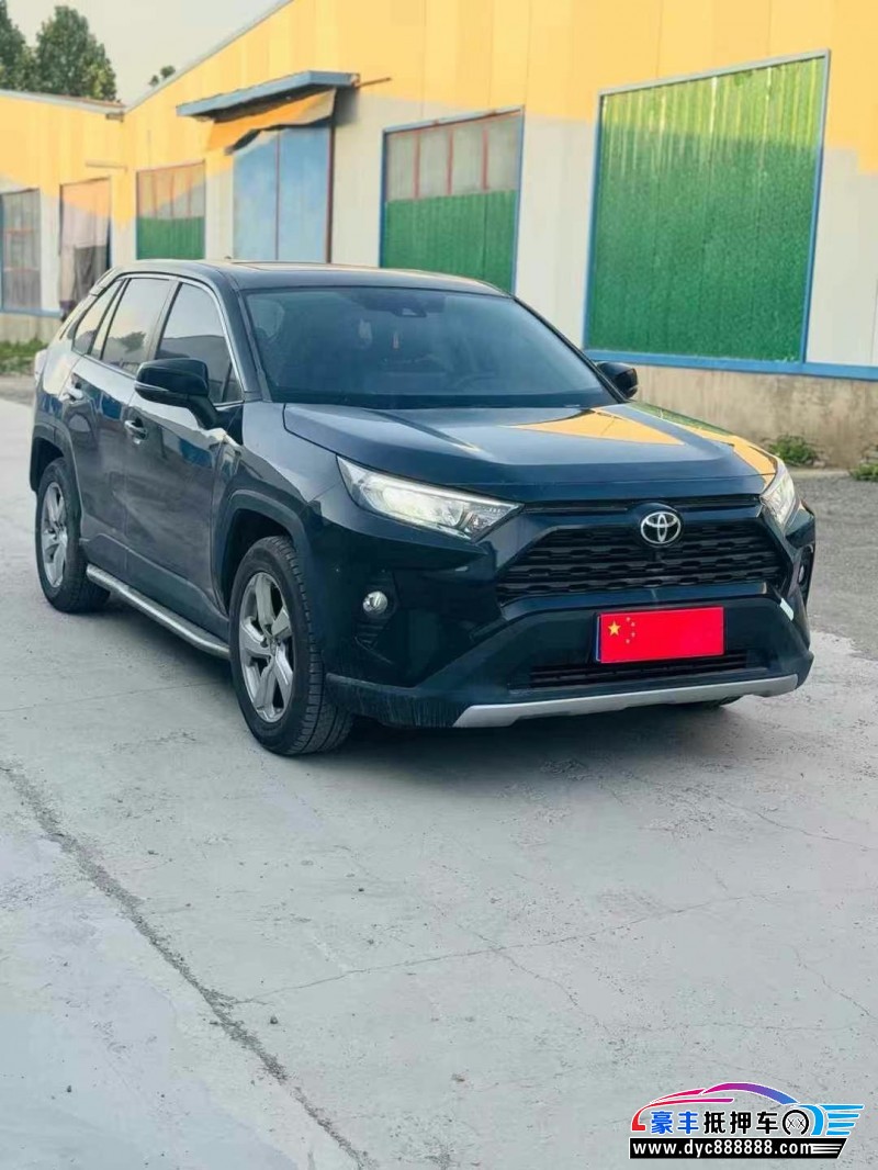 22年丰田RAV4轿车抵押车出售