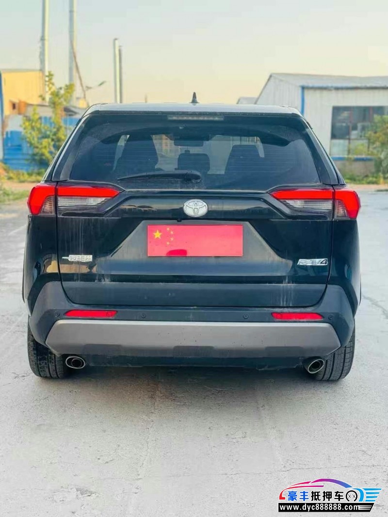 22年丰田RAV4轿车抵押车出售